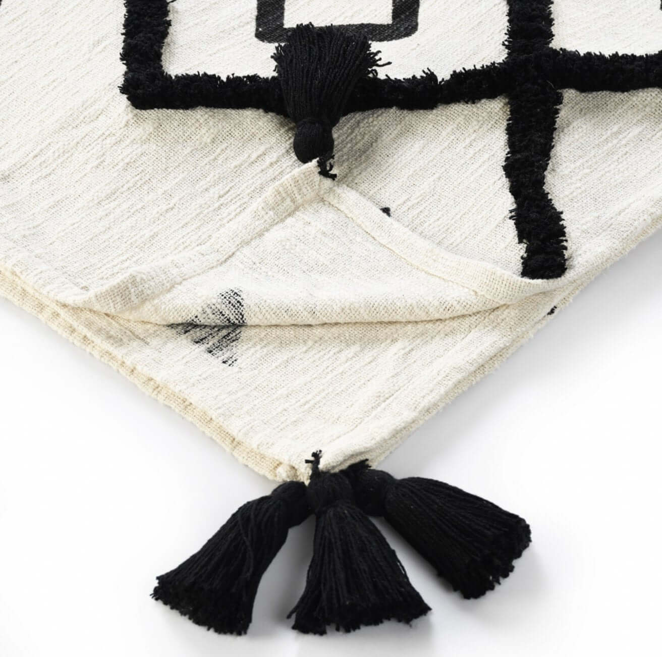 Black And White Woven Cotton Geometric Throw Blanket - Revel Sofa 